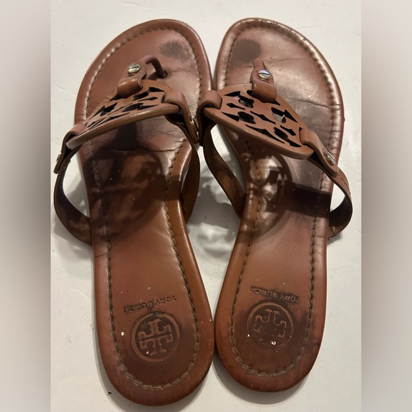 Tory Burch Brown Leather Cut-Out Sandals - Picture 3 of 7